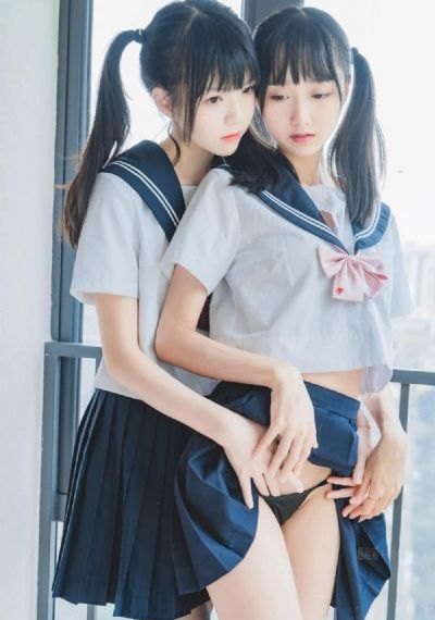 厨房大战刚结婚的少妇在线观看