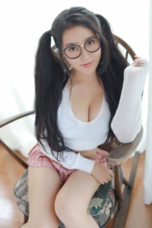 韩国迷人的保姆