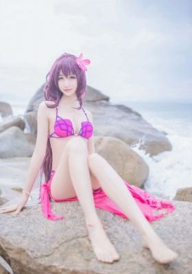 天降女子从二楼掉下来了
